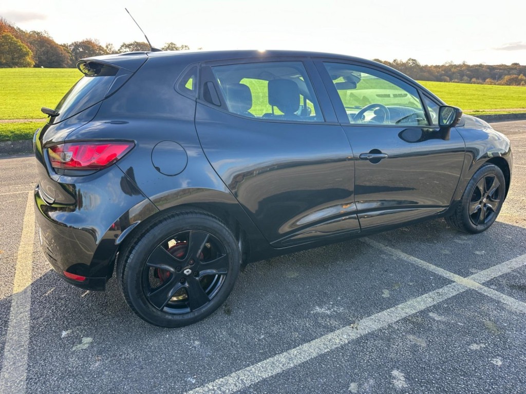 RENAULT CLIO