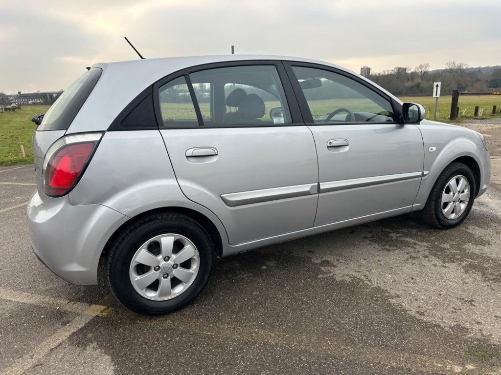 KIA RIO