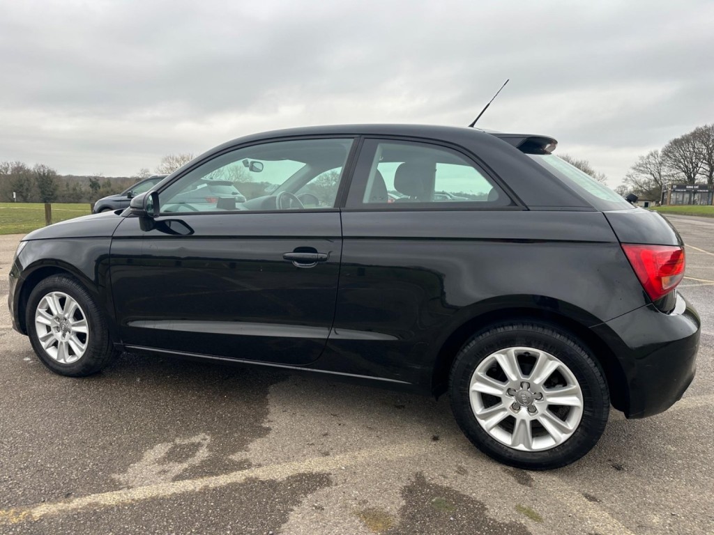 AUDI A1