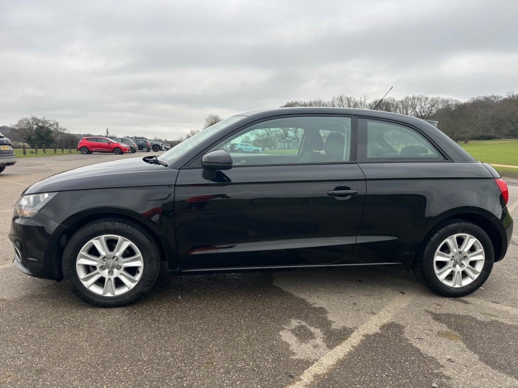 AUDI A1