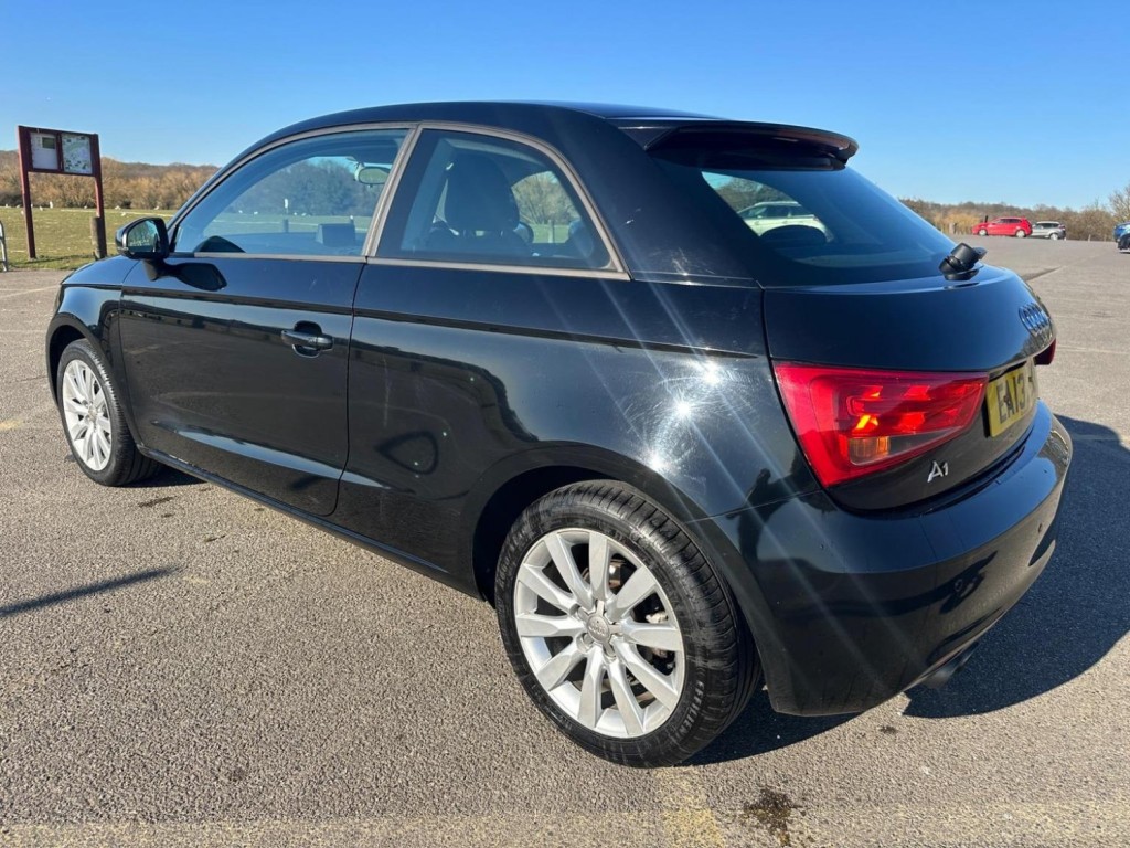 AUDI A1