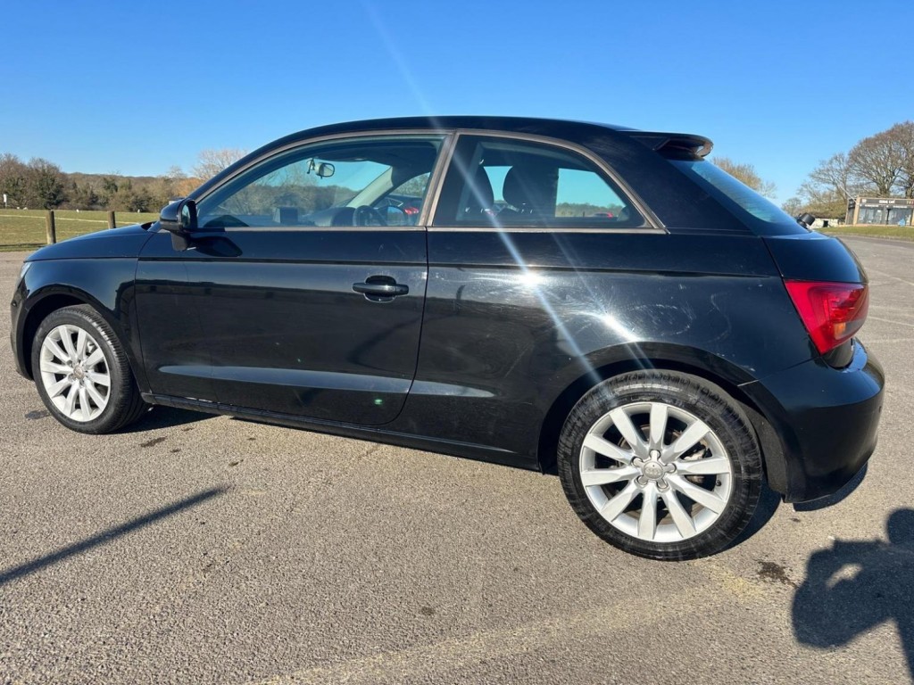 AUDI A1