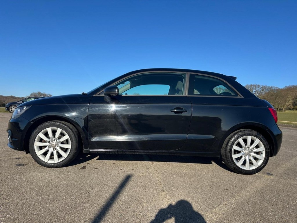 AUDI A1
