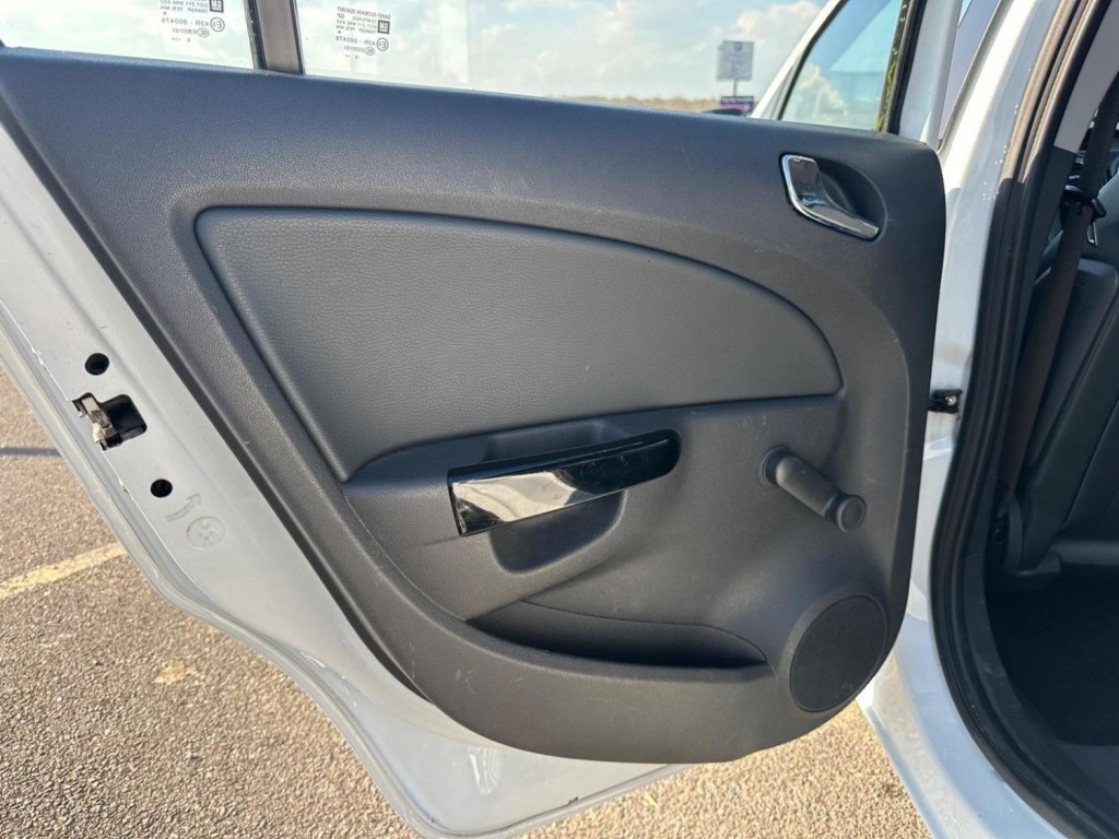 VAUXHALL CORSA