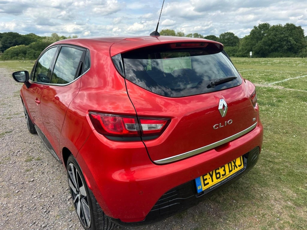 RENAULT CLIO