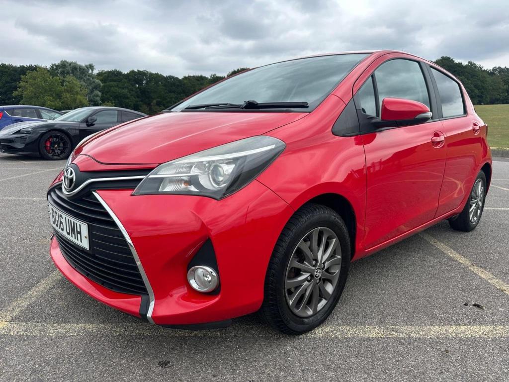 TOYOTA YARIS