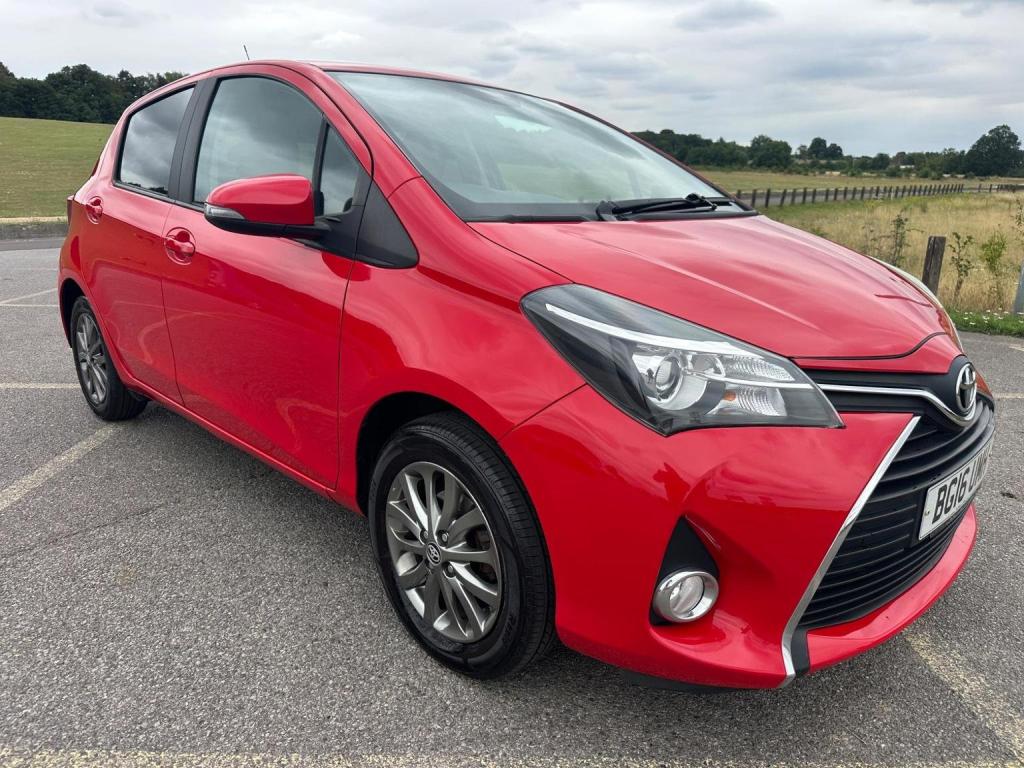 TOYOTA YARIS