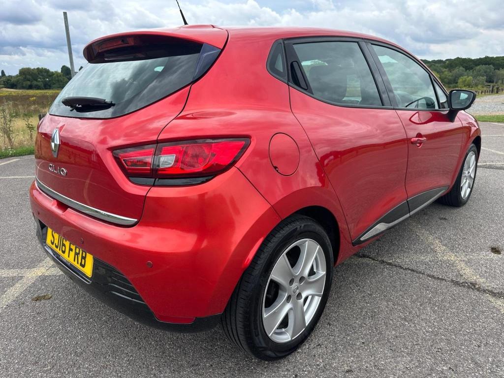 RENAULT CLIO