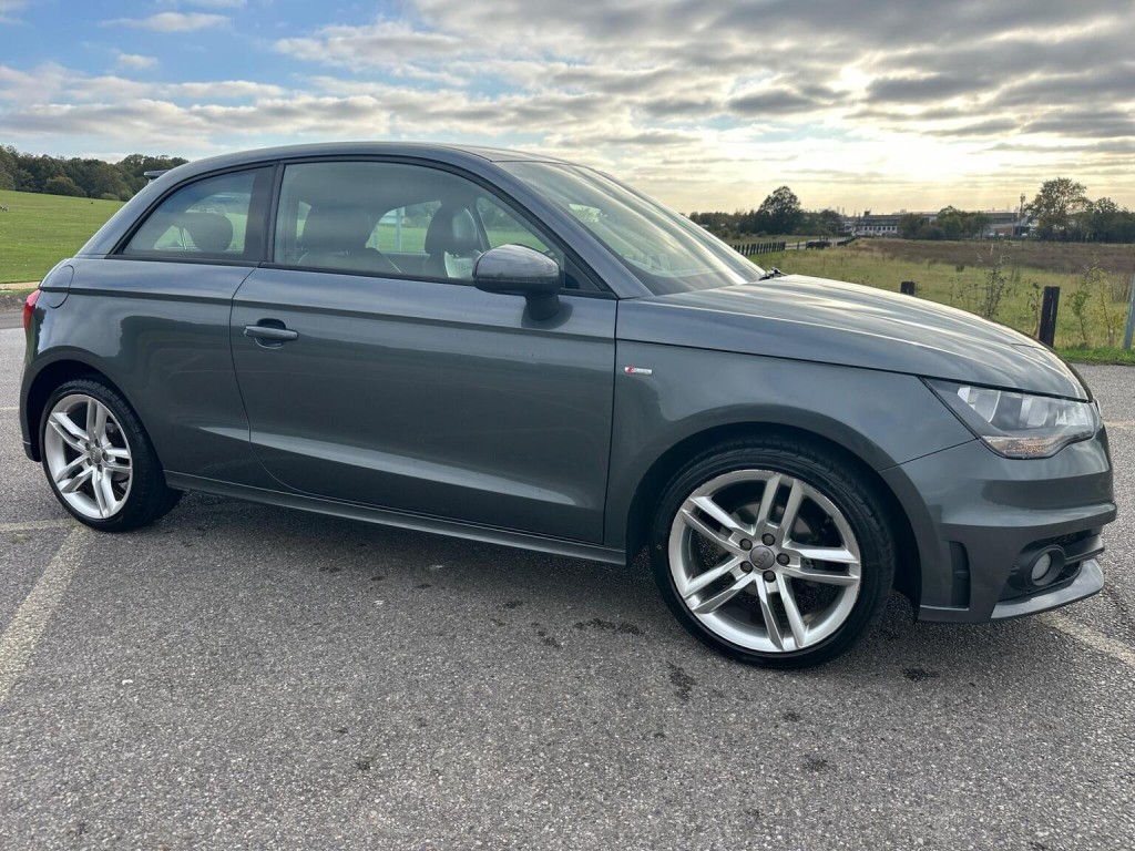 AUDI A1