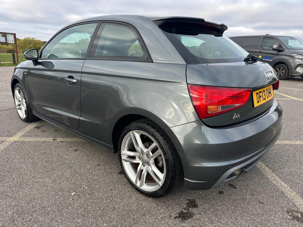 AUDI A1