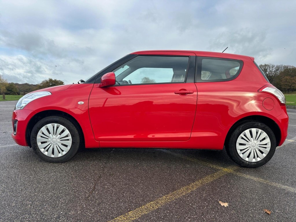 SUZUKI SWIFT