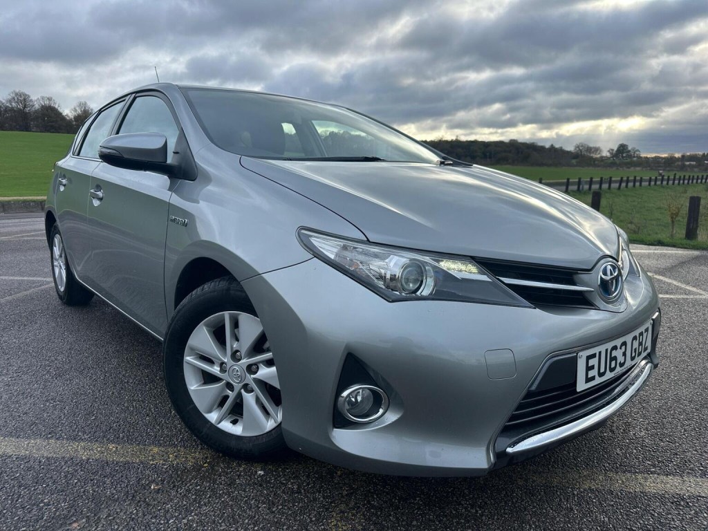 View TOYOTA AURIS 1.8 VVT-h Icon CVT Euro 5 (s/s) 5dr