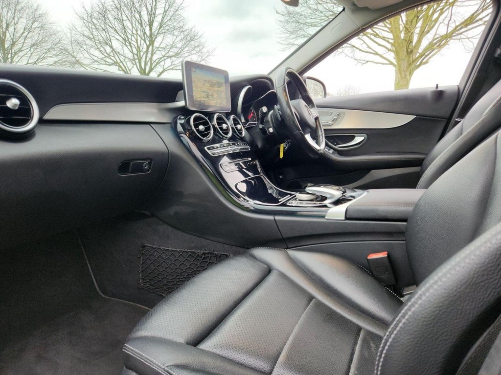 MERCEDES-BENZ C CLASS