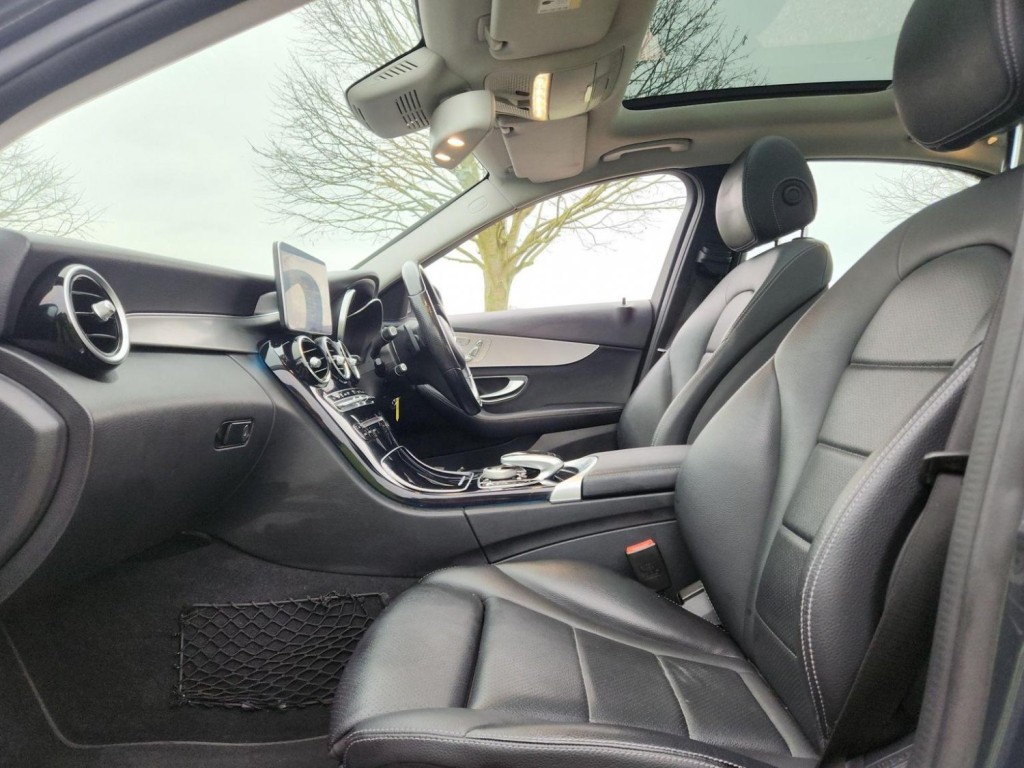 MERCEDES-BENZ C CLASS