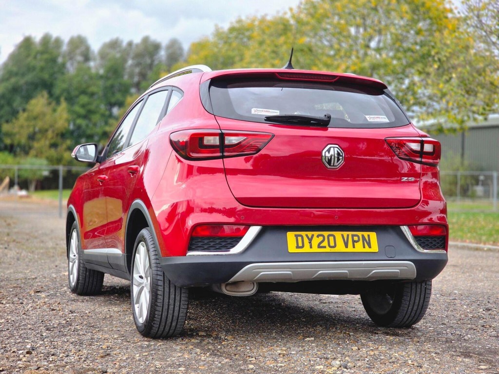MG ZS