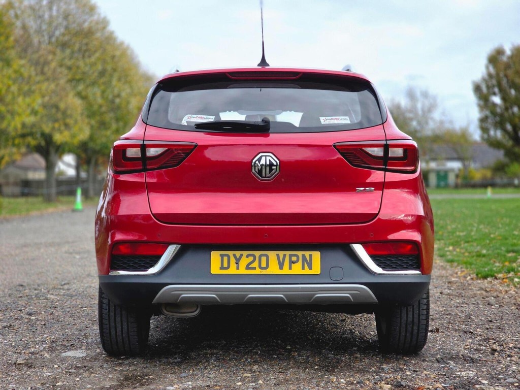 MG ZS