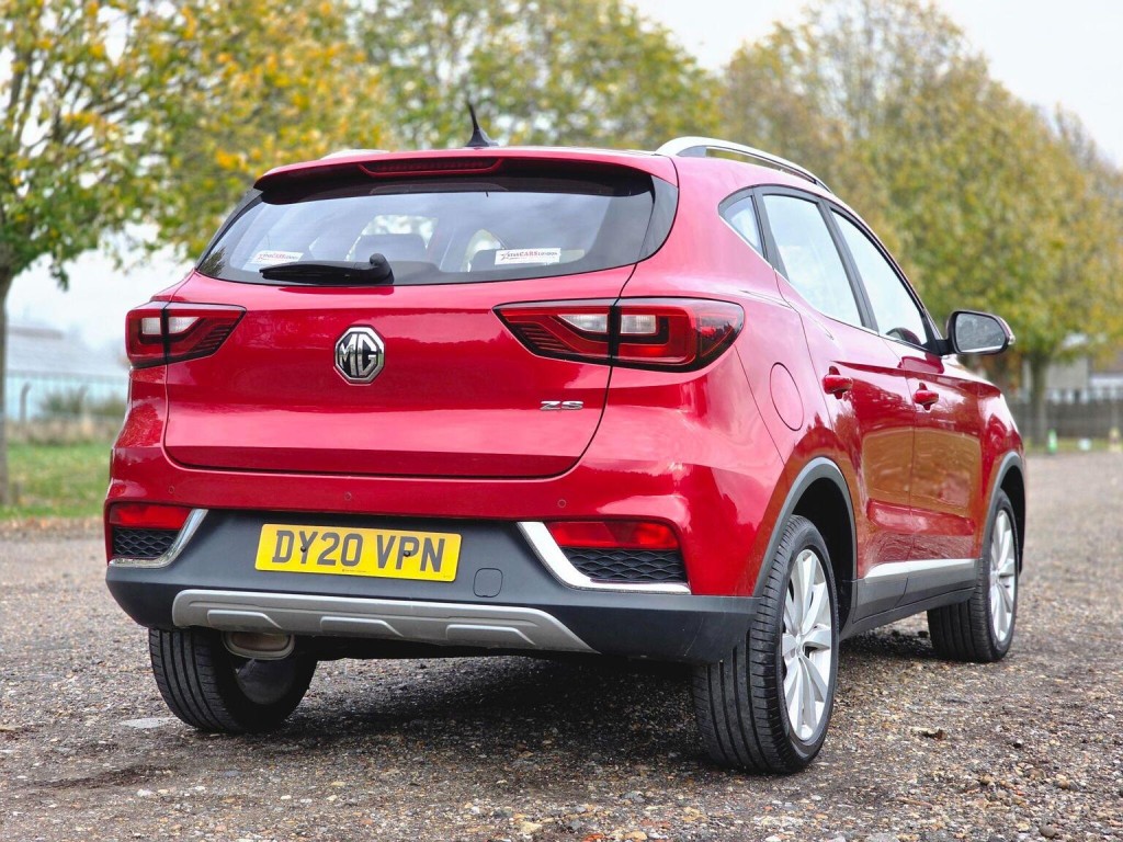 MG ZS