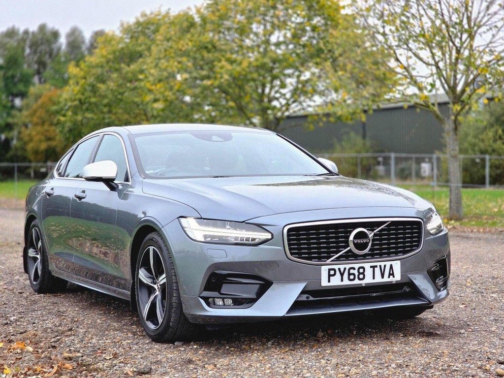 VOLVO S90
