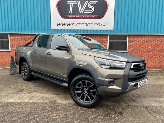 TOYOTA HILUX
