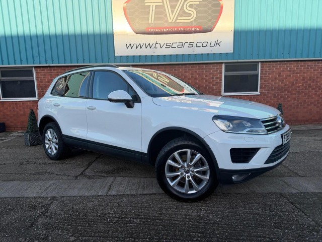 VOLKSWAGEN TOUAREG