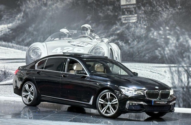 BMW 7 SERIES