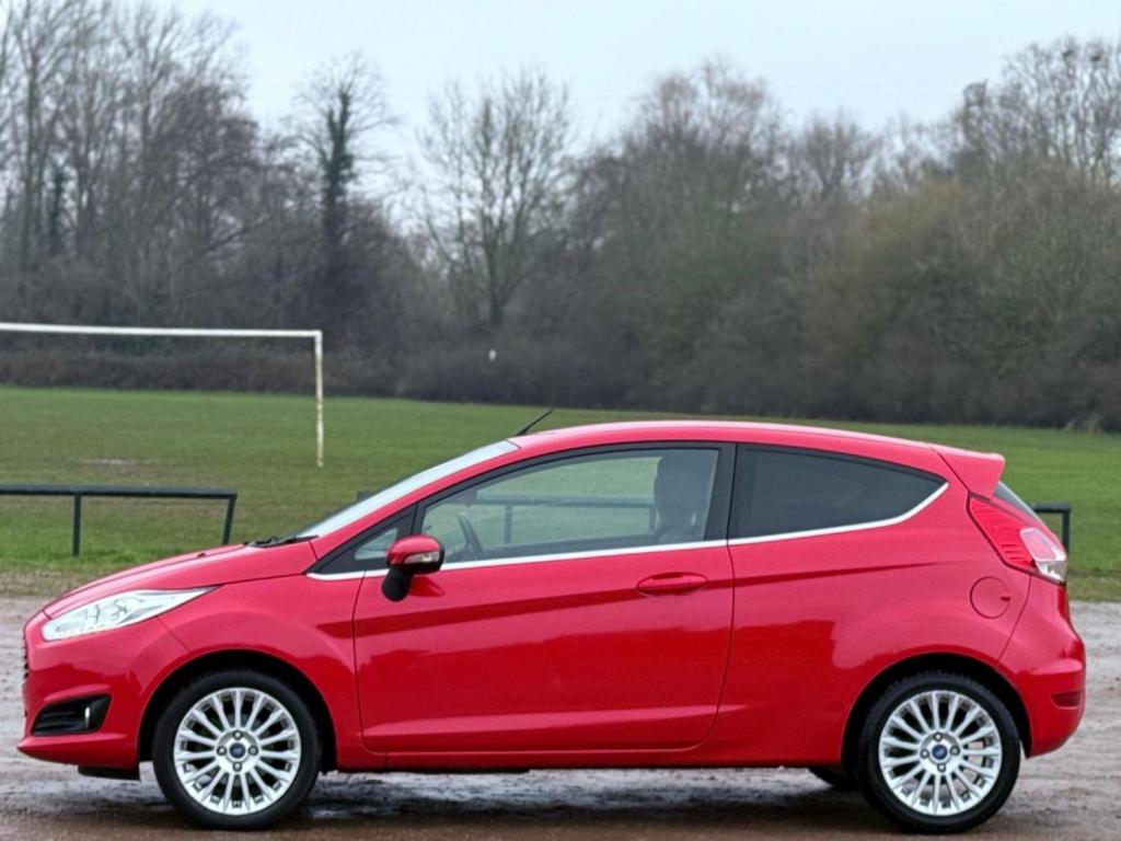 FORD FIESTA
