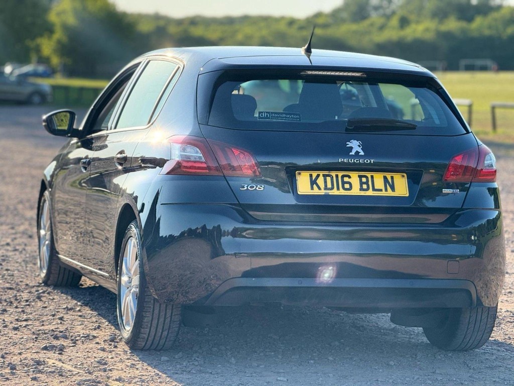 PEUGEOT 308