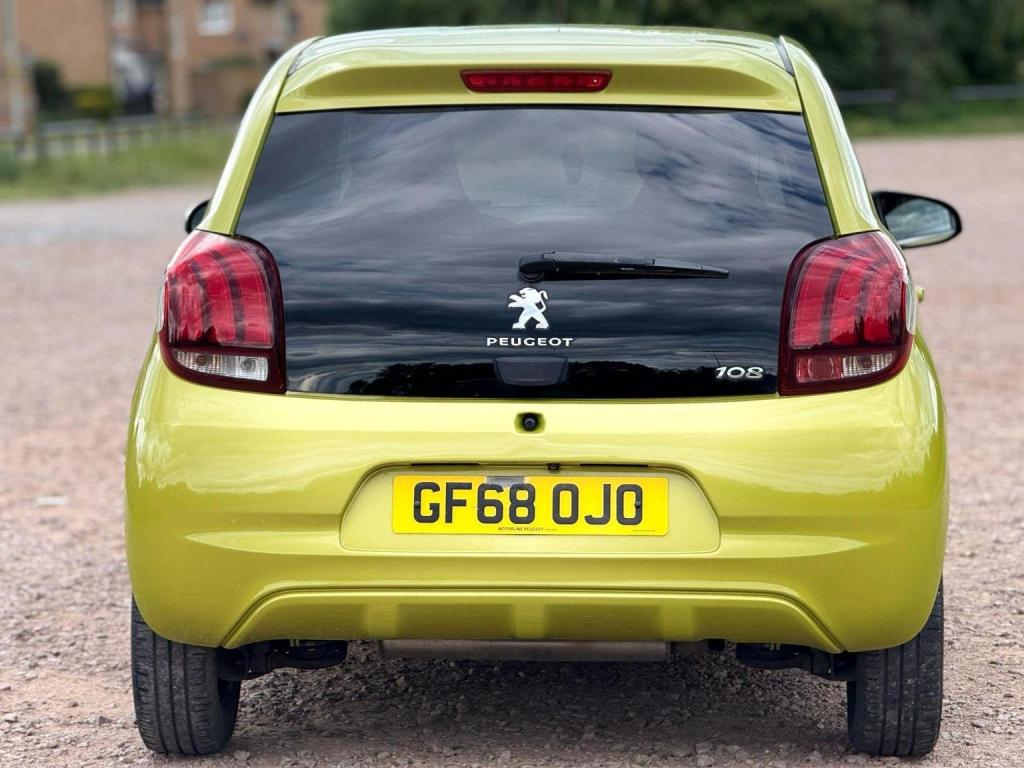 PEUGEOT 108