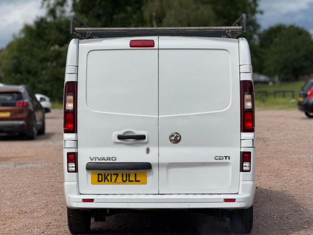 VAUXHALL VIVARO