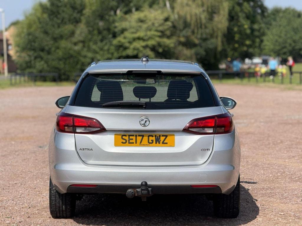 VAUXHALL ASTRA