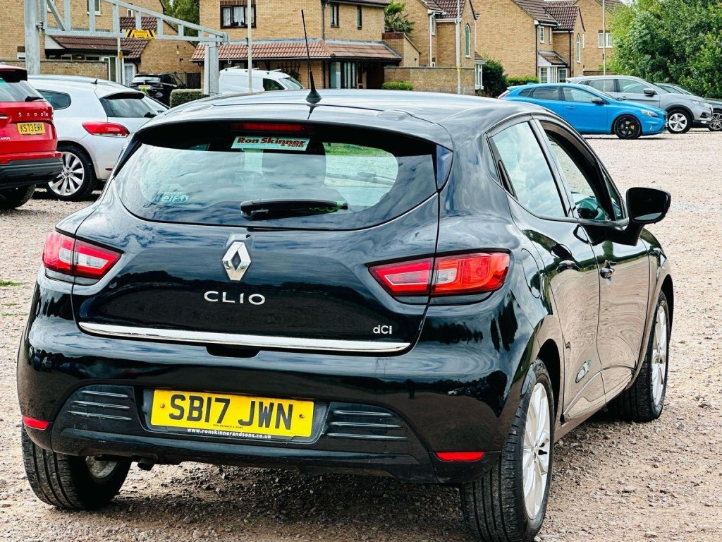 RENAULT CLIO