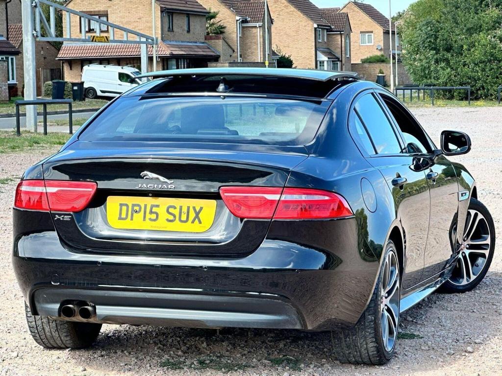 JAGUAR XE