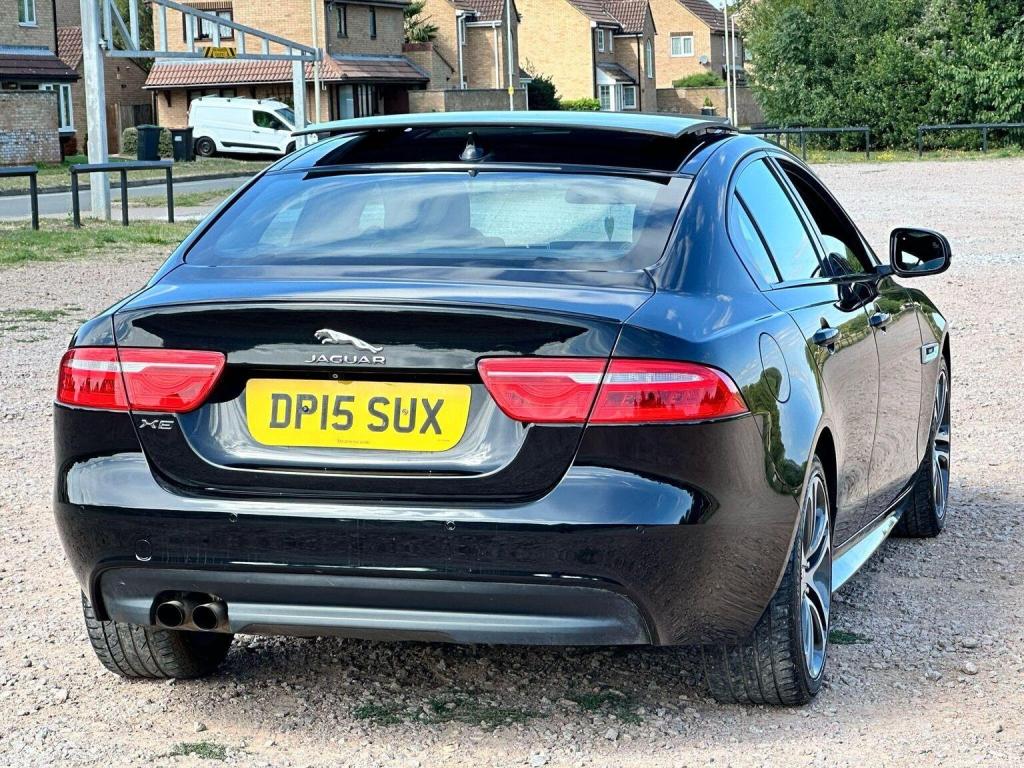 JAGUAR XE