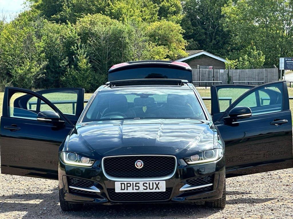 JAGUAR XE