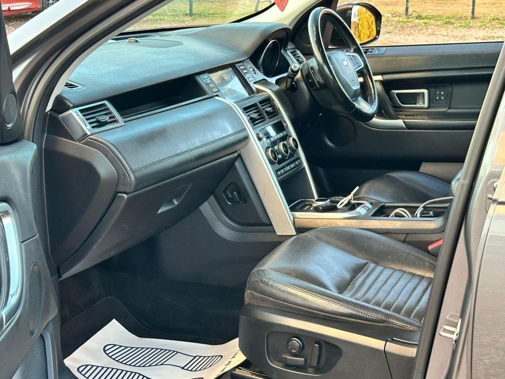 LAND ROVER DISCOVERY SPORT