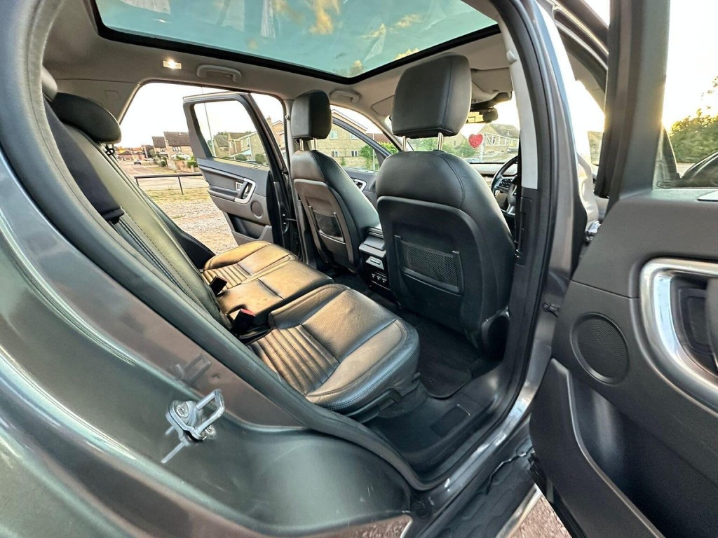 LAND ROVER DISCOVERY SPORT