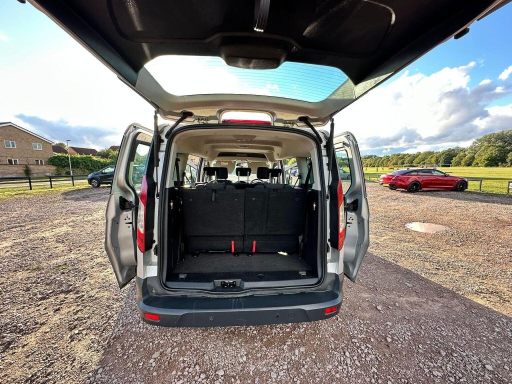 FORD GRAND TOURNEO CONNECT