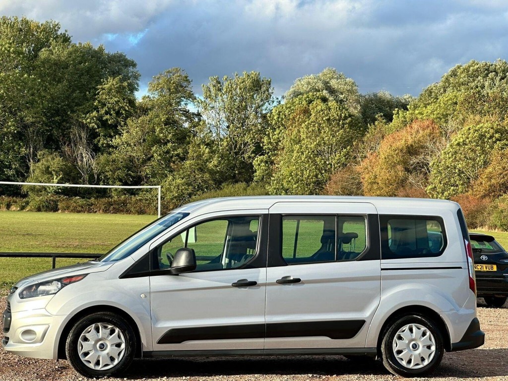 FORD GRAND TOURNEO CONNECT