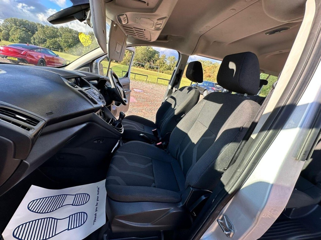 FORD GRAND TOURNEO CONNECT