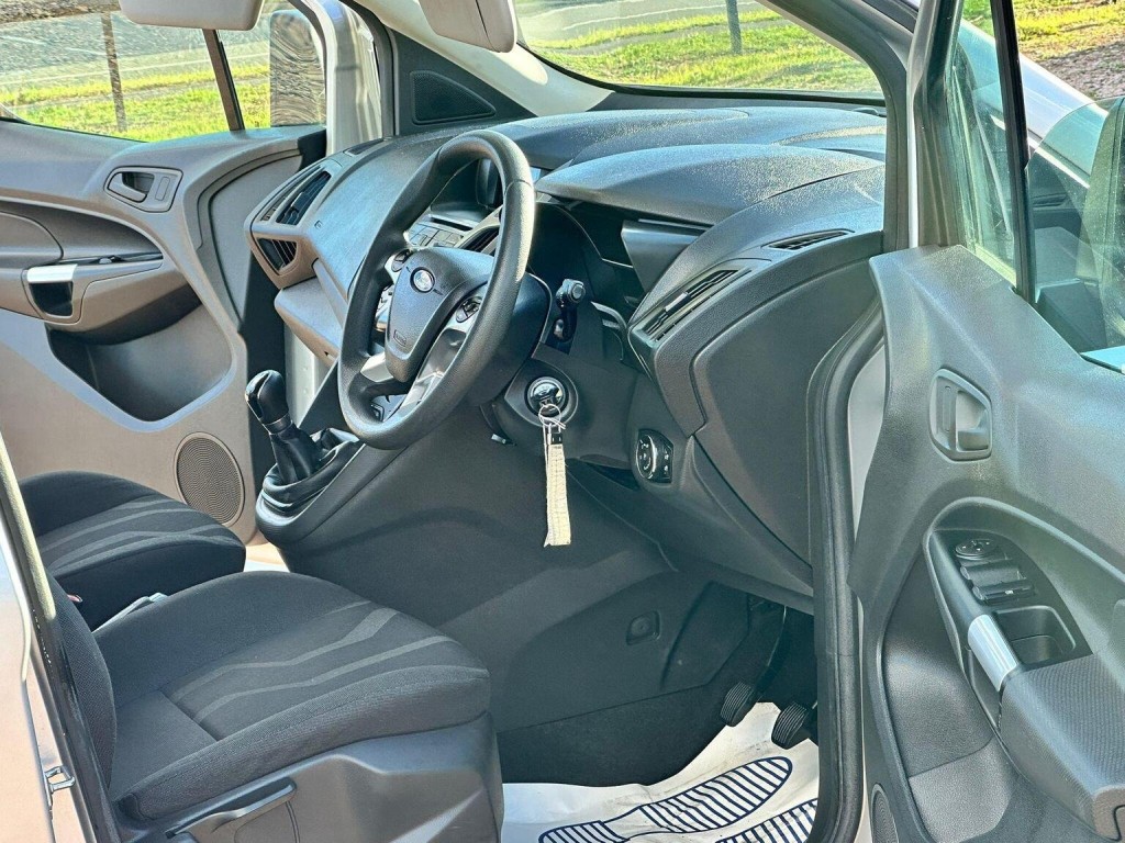 FORD GRAND TOURNEO CONNECT