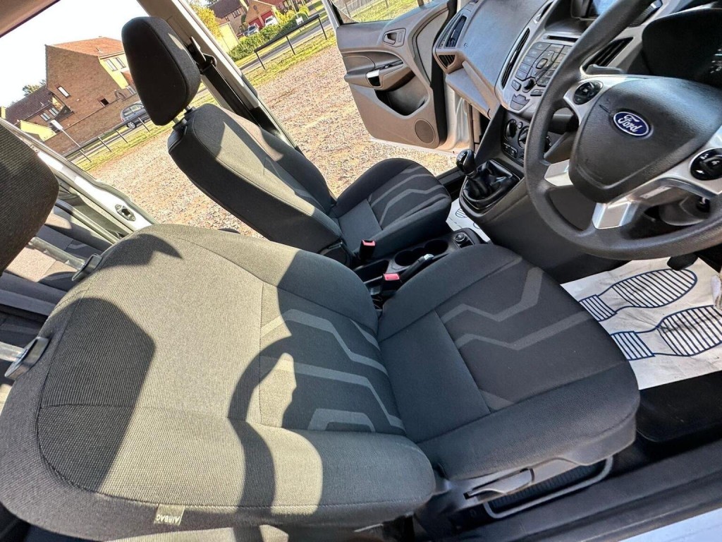 FORD GRAND TOURNEO CONNECT