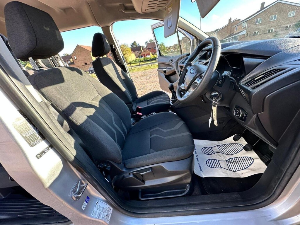 FORD GRAND TOURNEO CONNECT