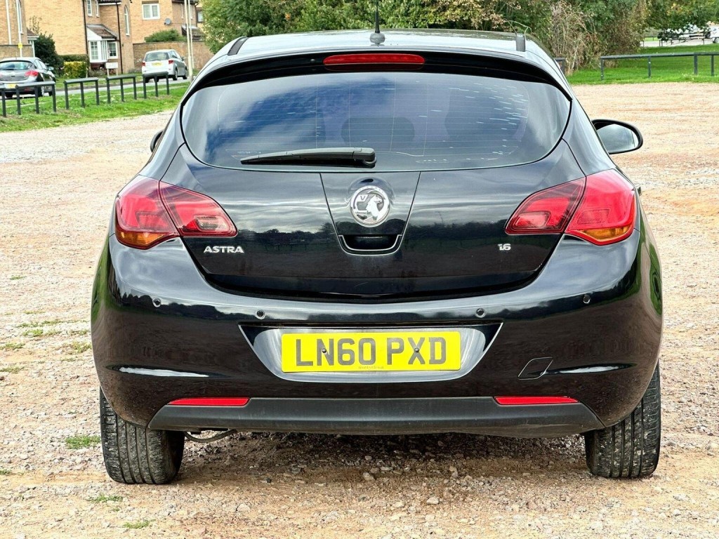 VAUXHALL ASTRA