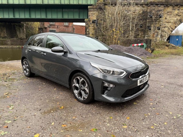 KIA CEED 1.6 CRDi MHEV 3 Euro 6 (s/s) 5dr (2021/21)