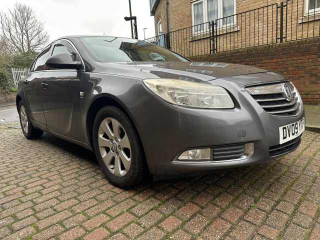 VAUXHALL INSIGNIA