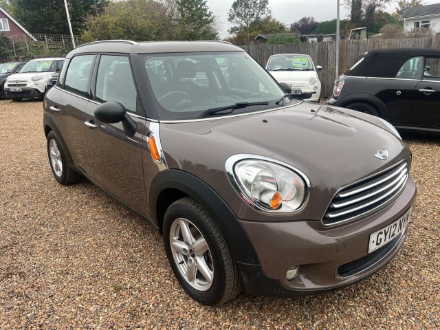 MINI COUNTRYMAN