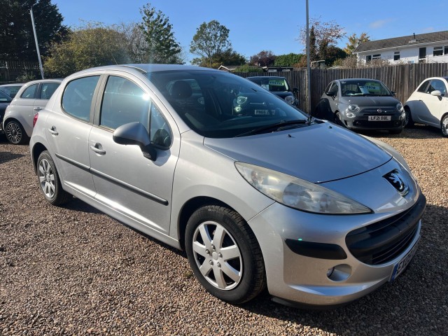 PEUGEOT 207