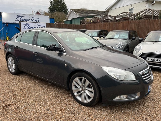 VAUXHALL INSIGNIA