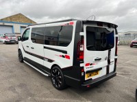 VAUXHALL VIVARO