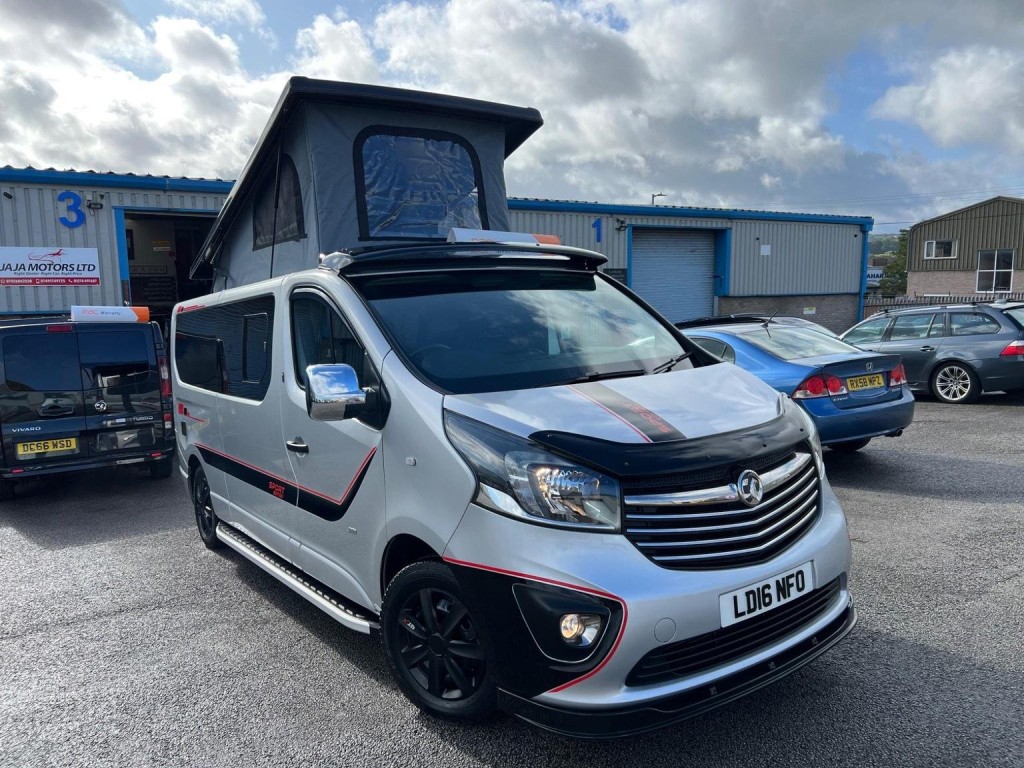 VAUXHALL VIVARO